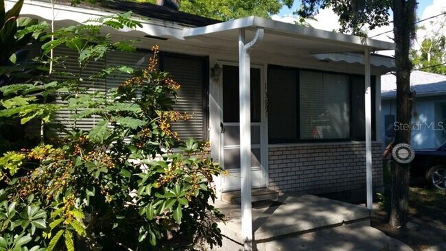 Primary Photo - Cozy 3 bedroom, 1 bath for rent near downt...