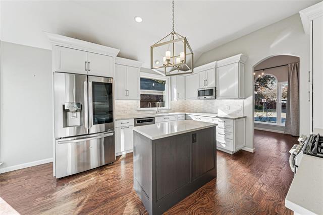 Building Photo - 7108 Chateau Dr