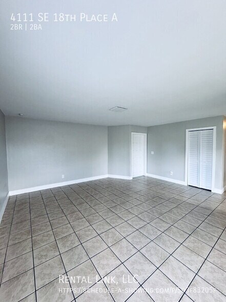 Building Photo - 4111 SE 18th Pl