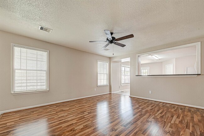 Building Photo - 22138 Orchard Dale Dr