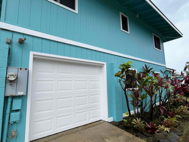 Building Photo - 2351 Liliuokalani St