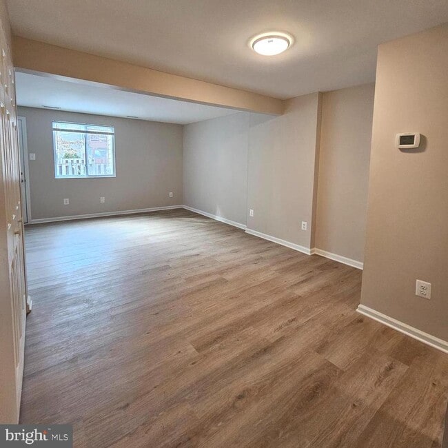 Building Photo - 8473 Aurora Ct