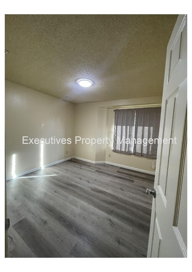 Building Photo - House for Rent|623 E Clinton Ave Atwater