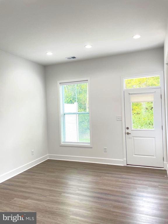 Building Photo - 13 Lockwood Dr