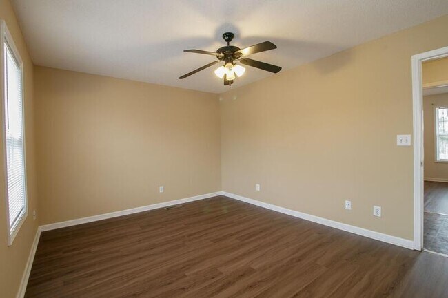 Building Photo - 2107-1 Ringgold Ct