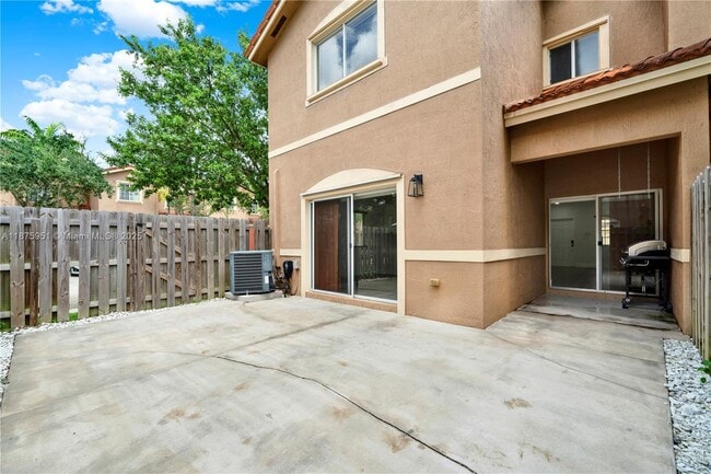 Building Photo - 21422 SW 85th Psge