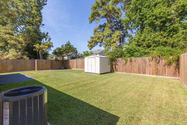 Building Photo - 20023 Timber Forest Dr