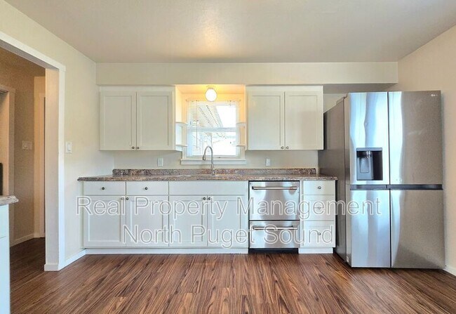 Building Photo - 1083 Alder Ave