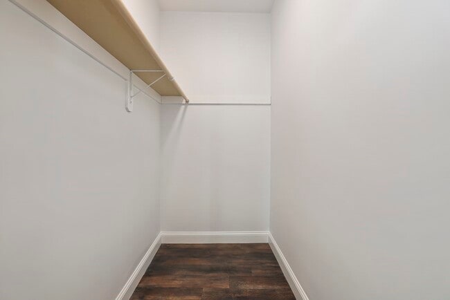 Building Photo - 734 South St