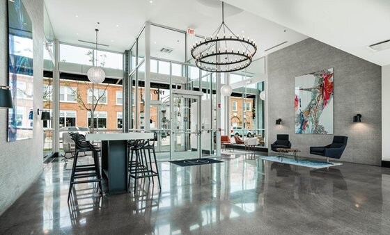 Building Photo - 2450 W Armitage Ave