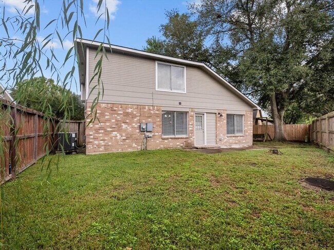 Building Photo - 10919 Kirkbud Ln