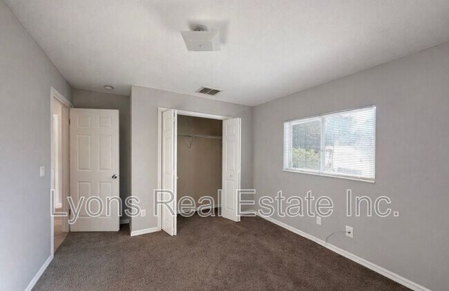 Building Photo - 2438 Joe Ave S