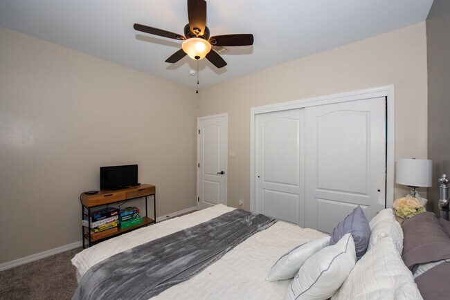 Building Photo - 3627 S Tillman Way