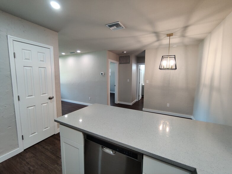 Kitchen, Pantry, Dining area - 1814 26th St W