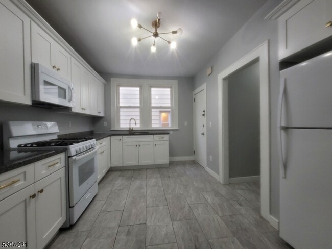 Building Photo - 766-768 Hamilton St