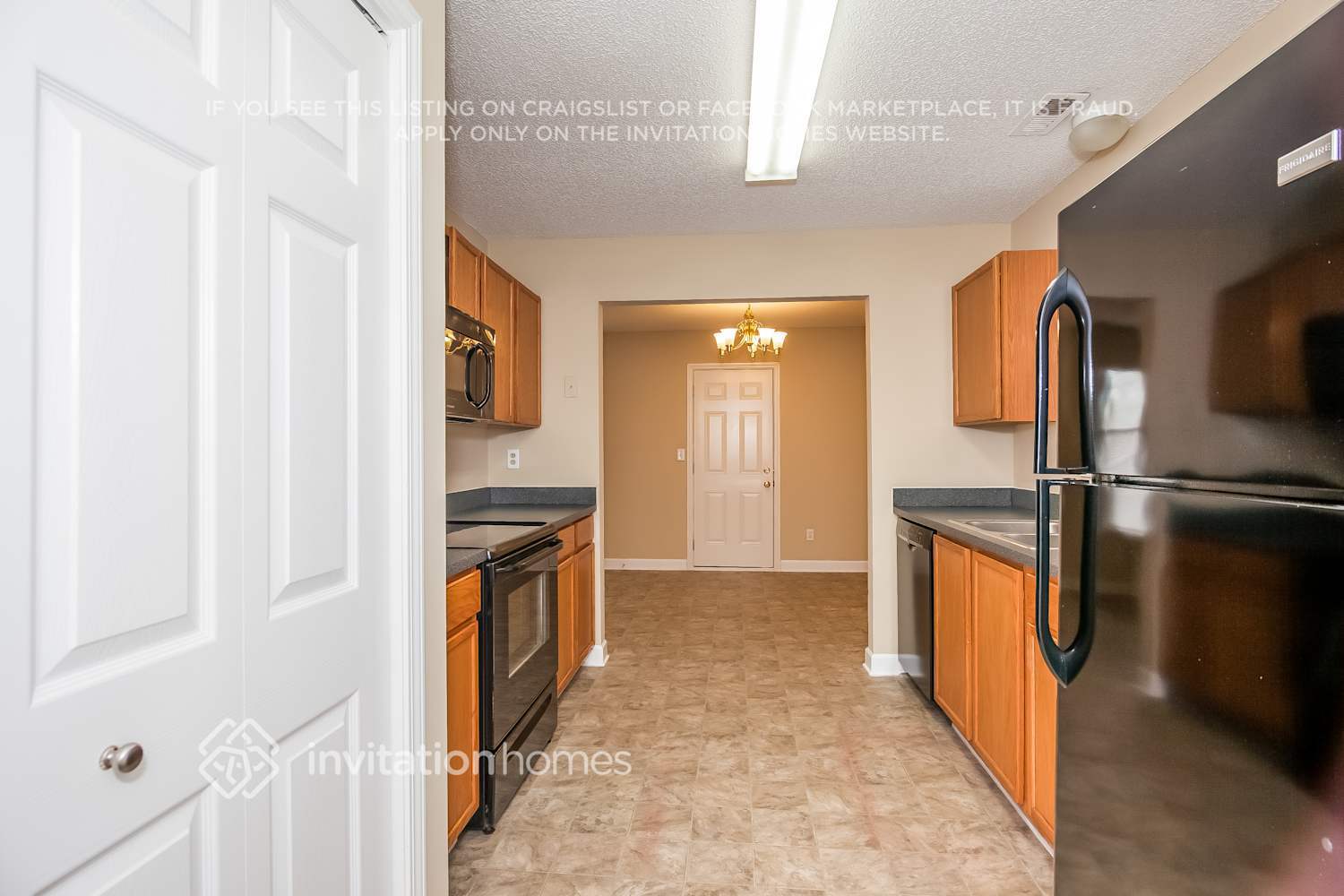 Building Photo - 1460 Summer Coach Dr