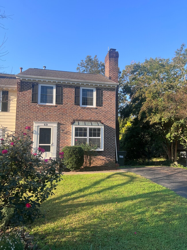 Building Photo - 69 Court Pl