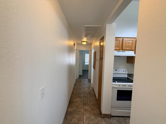 Building Photo - 14203 N 19th Ave