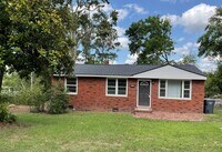 Building Photo - 3631 Lake Shore Dr