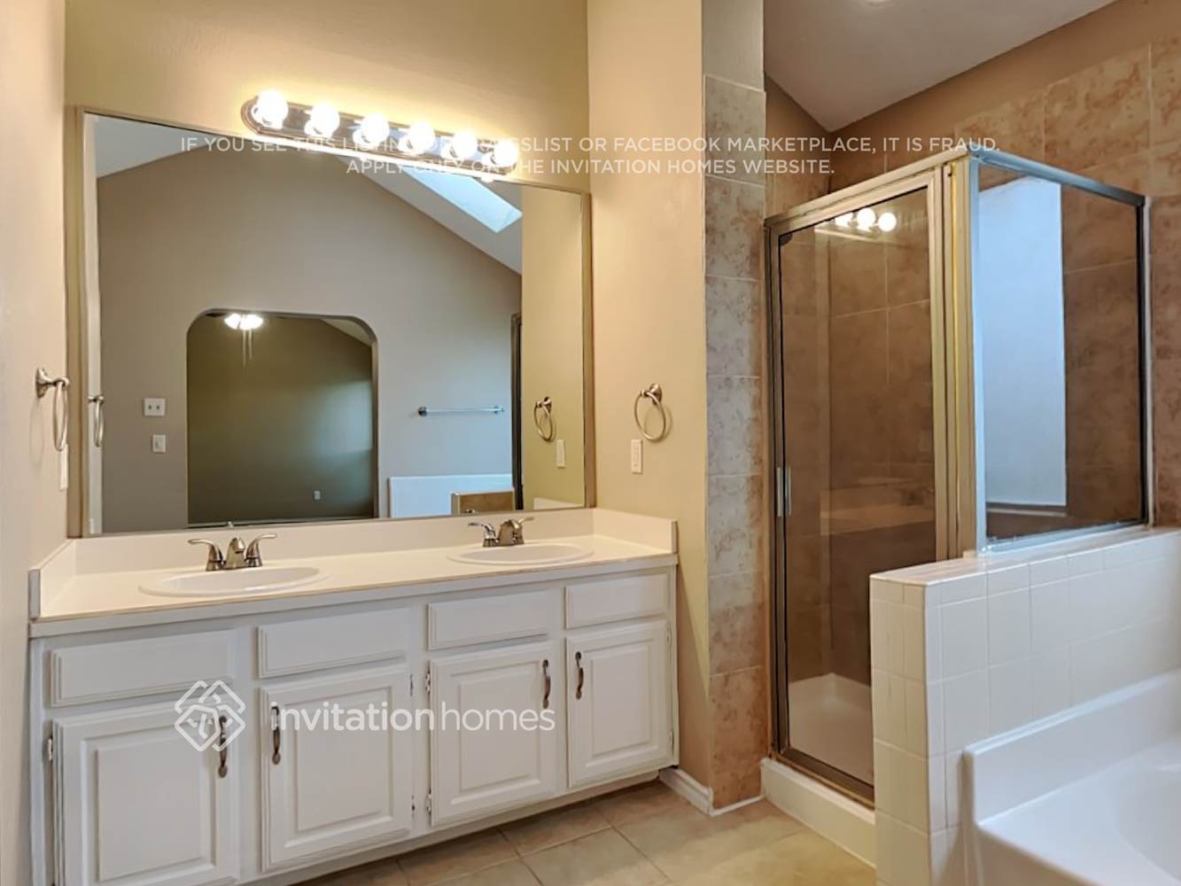 Building Photo - 3823 Branch Hollow Cir