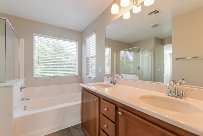 Building Photo - 9989 Panguitch Lake Ct