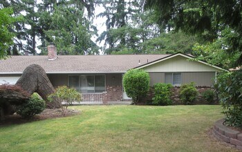 Building Photo - Beautiful 3 Bed 2 Bath home in South Hill Puyallup