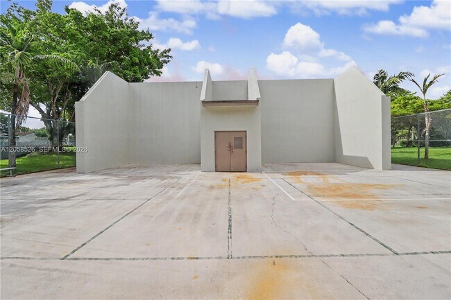 Building Photo - 11459 SW 110th Ln