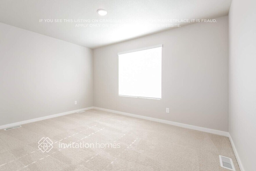 Building Photo - 2141 Christina St