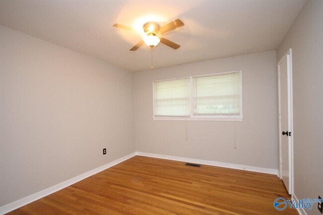 Building Photo - 403 Arthur St NW