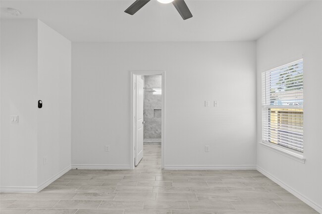 Building Photo - 760 Juneau Ct