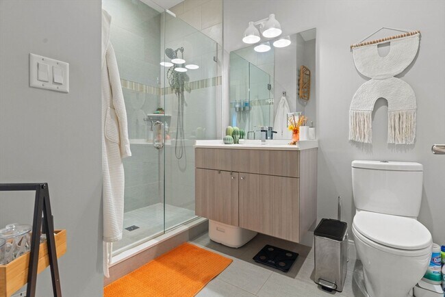 Building Photo - 6 Ashland St