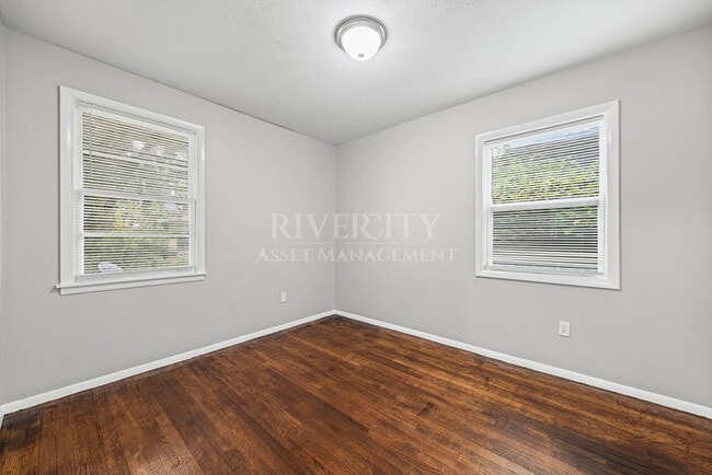 Building Photo - Berclair Beauty: Newly Renovated 3 Bed, 2 Full Bath Gem in 38122!