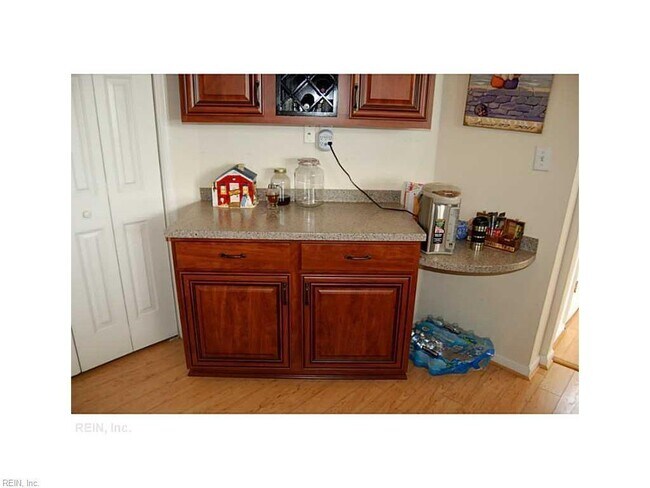 Building Photo - LAKE FRONT CONDO