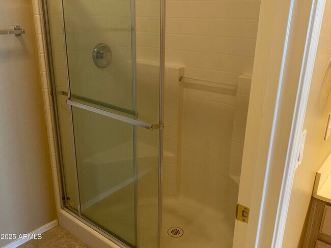 Building Photo - 320 S 70th St