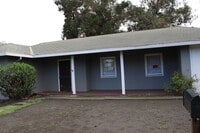 Building Photo - 2Bed 1 Bath Home for rent