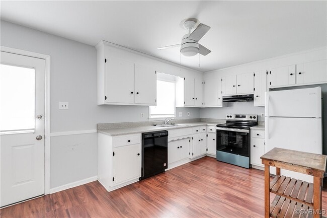 Building Photo - 1624 Mountain Pine Terrace