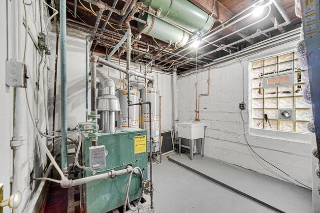 Building Photo - 1211 Euclid Ave