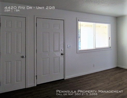 Building Photo - Bremerton Duplex