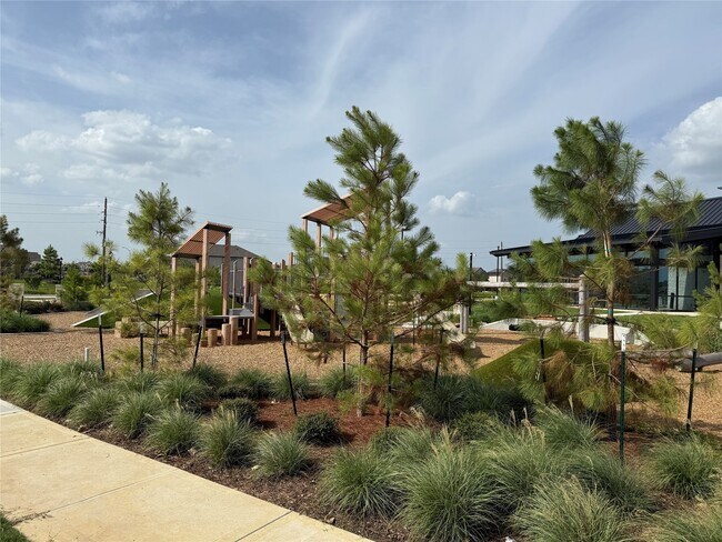 Building Photo - 22011 Porto Cristo Dr