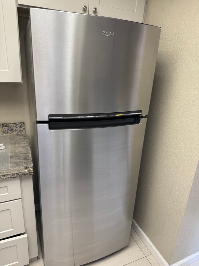 Building Photo - 582 Elk Ridge Way