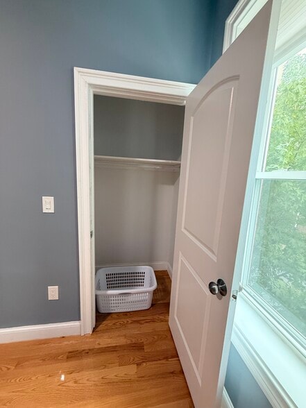 Building Photo - 339 Cambridge St