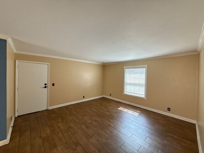 Building Photo - T.R. Lawing Realty Property