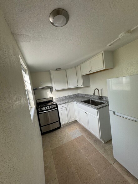 Building Photo - 600 Riverview Blvd