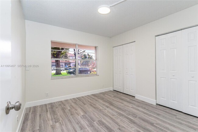 Building Photo - 8705 NW 38th Dr