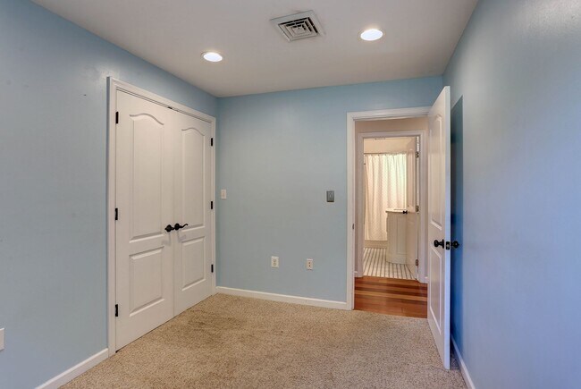 Building Photo - 4 Bedroom 2 Bath Hanover Home w- 2-Car Garage on a Stunning Lot