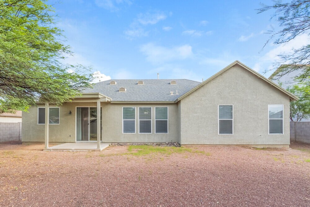 Building Photo - 4961 W Calle Don Alfonso
