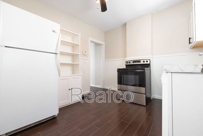 Building Photo - 47 W Moler St