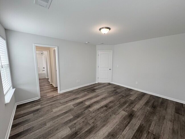 Building Photo - 153 Brockway Dr