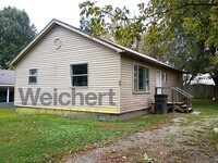 Building Photo - 2bed/1bath house for rent