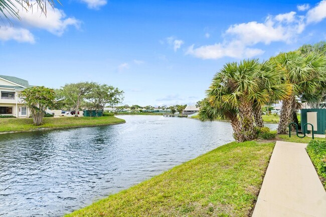 Building Photo - 470 Bella Vista Ct N